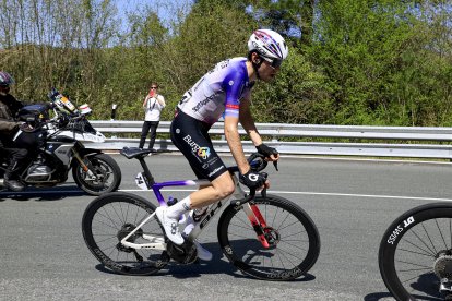 Sinuhé Fernández, escapado en la tercera etapa de la Itzulia.