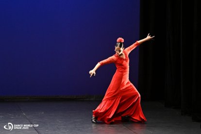 La bailarina María Izquierdo durante su participación en el Dance World Cup.