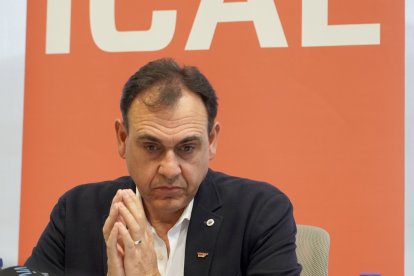 El presidente de Vitartis, Santiago Miguel Casado, participa en los Desayunos de la Agencia Ical