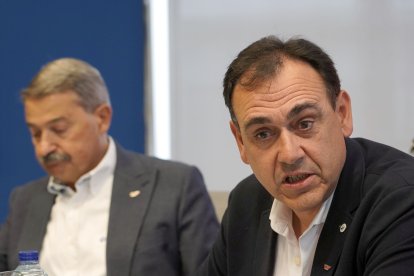El presidente de Vitartis, Santiago Miguel Casado, y el vicepresidente Javier Oblanca, participan en los Desayunos de la Agencia Ical