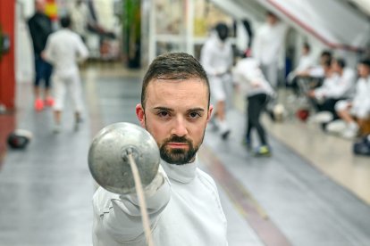 Álvaro Ibáñez, tirador burgalés que se se despide de la esgrima a los 31 años.
