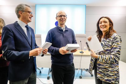 Emilio de Domingo, Fernando Arce y Laura Sebastián.