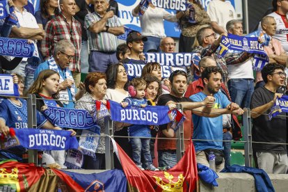 Imagen del partido entre el Recoletas Salud San Pablo Burgos y Breogán.