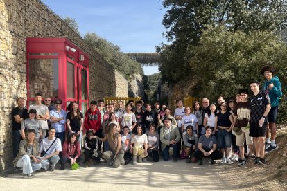 Imágenes de la jornada Limpiemos la Sierra que se celebra desde el año 2003 en el entorno de los yacimientos de Atapuerca.