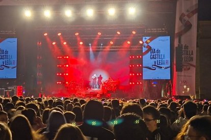 Lia Kali confirma su tirón en Burgos en una noche de plaza llena por el Día de Castilla y León.