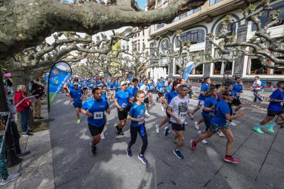 Carrera Solidaria por el Día de Castilla y León en Burgos.