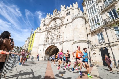 Carrera Solidaria por el Día de Castilla y León en Burgos.