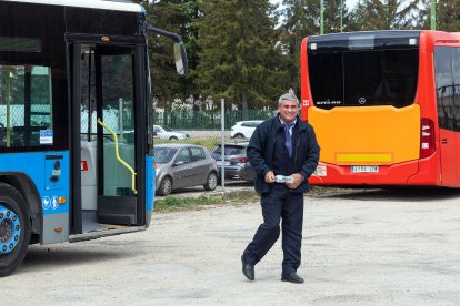 Llegada de los autobuses urbanos de Madrid a Burgos.