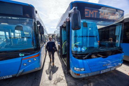 Llegada de los autobuses urbanos de Madrid a Burgos.