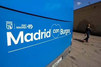 Llegada de los autobuses urbanos de Madrid a Burgos.
