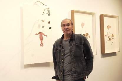 El artista  vallisoletano Eugenio Ampudia, expone 'Nadie encuentra arraigo en un planeta desconocido' en la galería madrileña Max Estrella