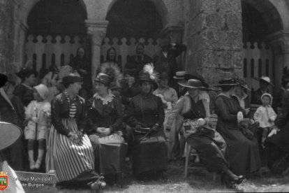 Imagen de la Feria de Atracciones que acogía La Flora hacia 1912.