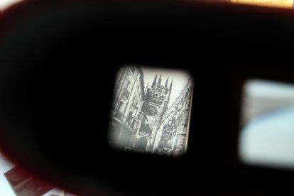 Elementos del Laboratorio de Fotografía de Juan Antonio Cortés a principios del siglo XX.