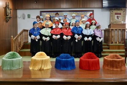 La Universidad de León celebra la festividad de su patrón, san Isidoro en un acto académico en el que se hará entrega de la Medalla Reina Urraca a la presidenta del Tribunal Superior de Justicia de Castilla y León, Ana del Ser, y de la Medalla de Oro a título póstumo al profesor Gerardo Villa.