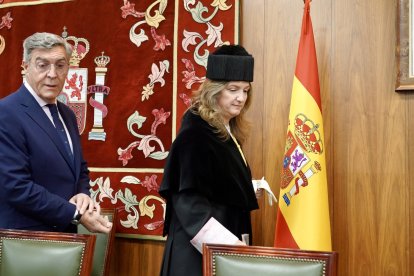 La Universidad de León celebra la festividad de su patrón, san Isidoro en un acto académico en el que se hará entrega de la Medalla Reina Urraca a la presidenta del Tribunal Superior de Justicia de Castilla y León, Ana del Ser, y de la Medalla de Oro a título póstumo al profesor Gerardo Villa.
