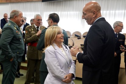 La Universidad de León celebra la festividad de su patrón, san Isidoro en un acto académico en el que se hará entrega de la Medalla Reina Urraca a la presidenta del Tribunal Superior de Justicia de Castilla y León, Ana del Ser, y de la Medalla de Oro a título póstumo al profesor Gerardo Villa.