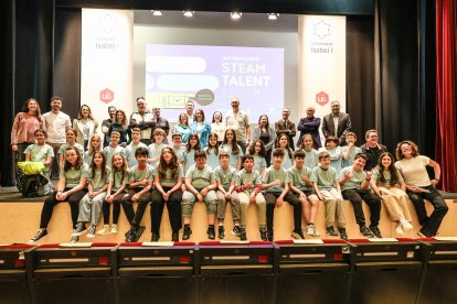 Instante de la final de la Steam Talent Kids.