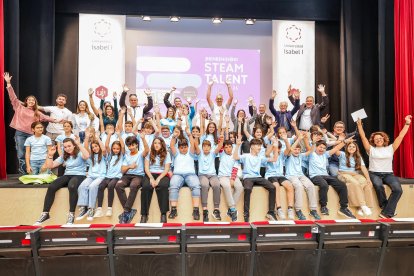 Instante de la final de la Steam Talent Kids.
