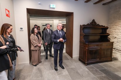 En un rincón de la planta baja se podrán contemplar varios muebles de los antiguos ocupantes, a modo de museo.