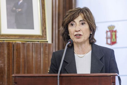 El discurso de Castaño versó sobre el pintor José María del Río Moreno.