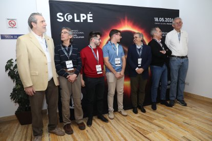 La Diputación de Palencia presenta el Simposio Internacional del Sol y los Eclipses (SOLPÉ) ,(IaD) en imagen todos los ponentes: Javier Rodríguez -Pacheco, Óscar Díez Higuera, Víctor Cob, David Ramos, César García Marirrodriga, José Carlos del Toro y Marco Romoli