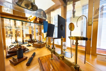 Museo de Física del IES Diego Porcelos de Burgos.