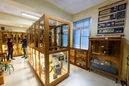 Museo de Física del IES Diego Porcelos de Burgos.