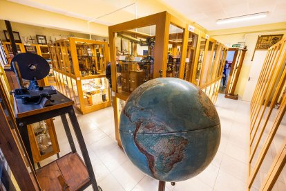 Museo de Física del IES Diego Porcelos de Burgos.