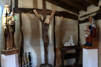 El Museo Ursi de Aguilar de Campoo (Palencia) custodia 160 piezas del escultor palentino Ursicino Martínez, un minero autodidacta que convirtió la madera de desecho en arte
