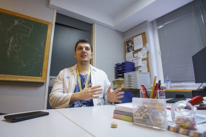 Eduardo Martínez, MIR de urología en el hospital del Bierzo