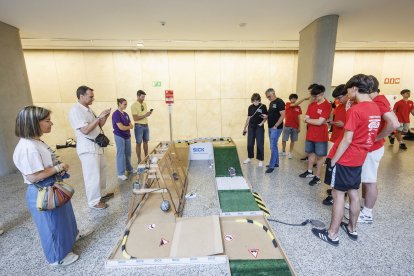 Instante dela final del X ASTI Robotic Challenge celebrada en Burgos.