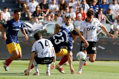 Imagen del partido entre el Burgos CF y el Andorra.