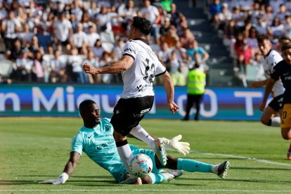Imagen del partido entre el Burgos CF y el Andorra.