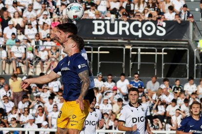 Imagen del partido entre el Burgos CF y el Andorra.