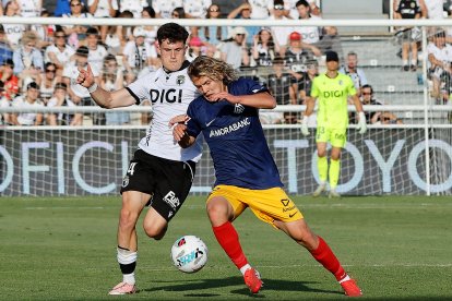 Imagen del partido entre el Burgos CF y el Andorra.