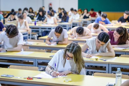 Imagen de alumnos en las pruebas de acceso a la universidad.