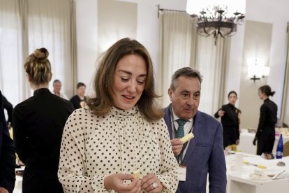 La consejera en funciones de Agricultura, Ganadería y Desarrollo Rural, María González Corral, asiste a la sesión de cata de los Cincho International ‘Cheese Awards 2026’