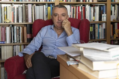 El novelista y poeta Manuel Vilas.