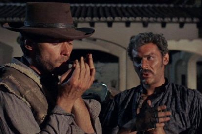 Eastwood y Gian Maria Volonté, en 'Por un puñado de dólares'.