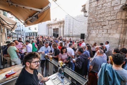 Instante de la fiesta preParral organizada por El Pez y Encarna's.