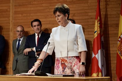 Toma de posesión de la secretaria general de las consejería de Industria, Universidades, Empleo y Comercio,