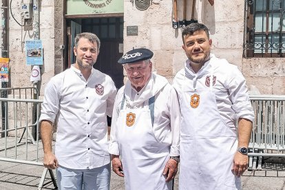 La Sociedad Gastronómica de Los Cucos celebra una nueva edición del Esquileo con fuerza renovada en su 50 aniversario.
