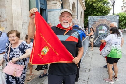 Furor por el pañuelo de las Fiestas de Sampedro