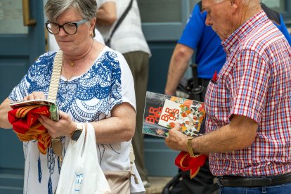 Furor por el pañuelo de las Fiestas de Sampedro 2026