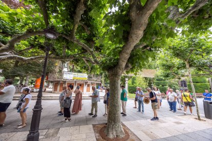 Furor por el pañuelo de las Fiestas de Sampedro 2026