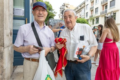 Furor por el pañuelo de las Fiestas de Sampedro 2026