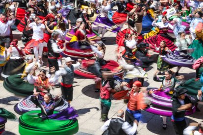 Instante del Homenaje a la jota de las fiestas de San Pedro y San Pablo 2026.