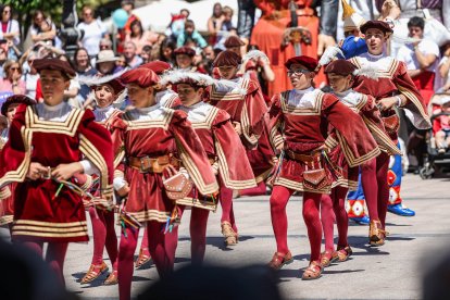 Baile de Danzantes, Gigantillos y Gigantones en las fiestas de San Pedro 2026.