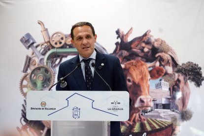 El presidente de la Diputación de Valladolid, Conrado Íscar, participa en la presentación de Salamaq, la Feria del Sector Agropecuario y 37 Exposición Internacional de Ganado Puro