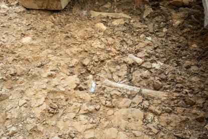 Trabajos que se realizan esta campaña en la mitad del yacimiento de Cueva Fantasma.